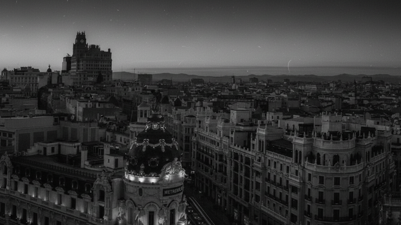 Foto comunidad de Madrid en blanco y negro