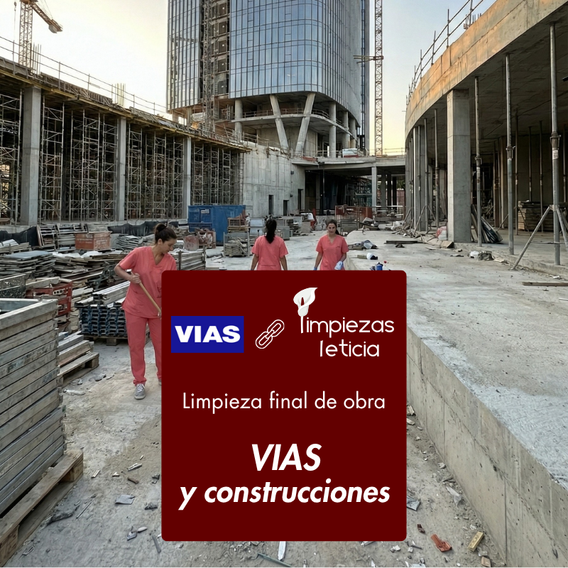 Limpiadoras de Limpiezas Leticia haciendo una limpieza de final de obra para la empresa Vias y construcciones